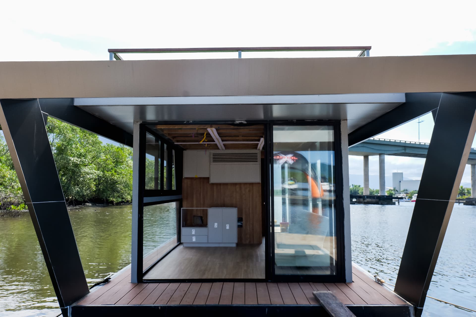 Boat House real no Pier Club
